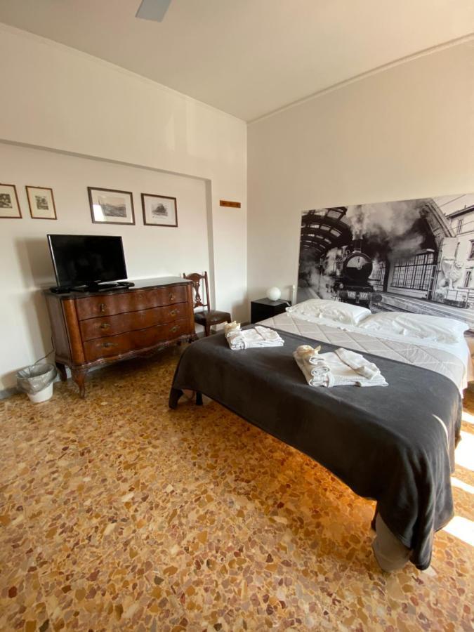 B&B Del Viaggiatore Сарцана Экстерьер фото