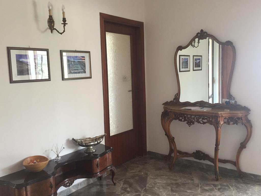B&B Del Viaggiatore Сарцана Экстерьер фото